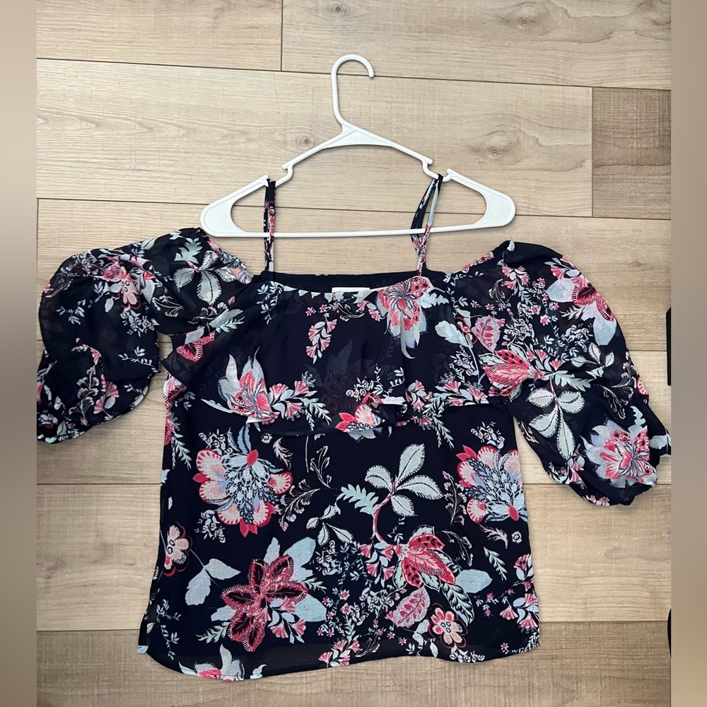 New York & Company Off Shoulder Pink Puff Sleeve Ruffled Blouse